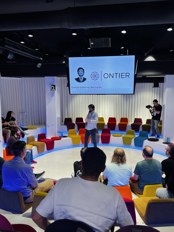 OVIEDO PLAYER ONE + ONTIER