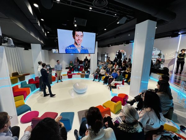 INDEXA SALUD/LABORATORIO DENTAL ASTUR “Mi experiencia real digitalizando mi clínica dental”